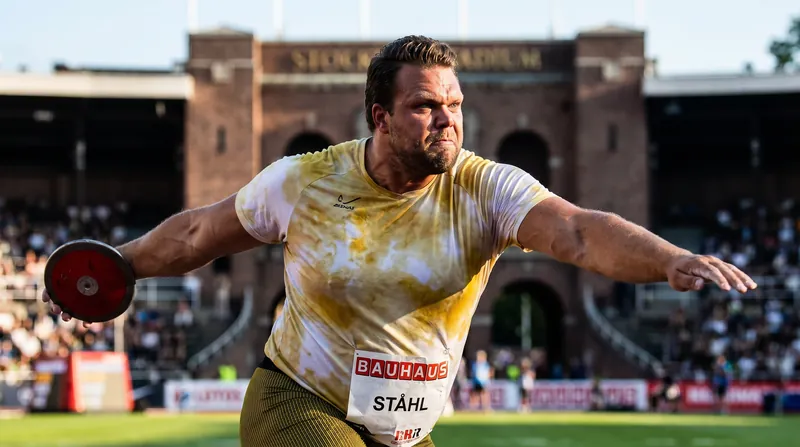 Daniel Ståhl won the men's discus throw with a mark of 69.60 meters.