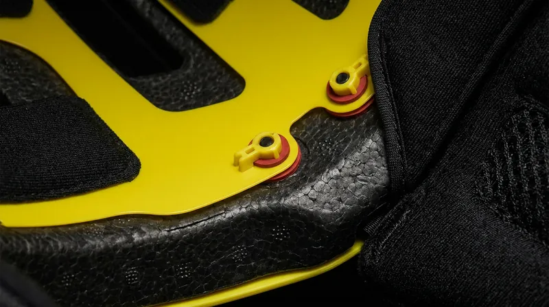 The MIPS slip plane allows the helmet to rotate slightly upon impact, redirecting dangerous rotational forces away from the brain.