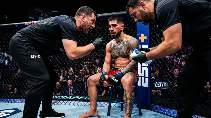 Gaethje utilized a disciplined defensive shell to weather Topuria's heavy boxing combinations.