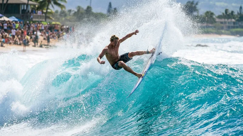 Samuel Pupo's explosive aerial surfing helped him battle back from the Challenger Series to reclaim his elite tour spot.