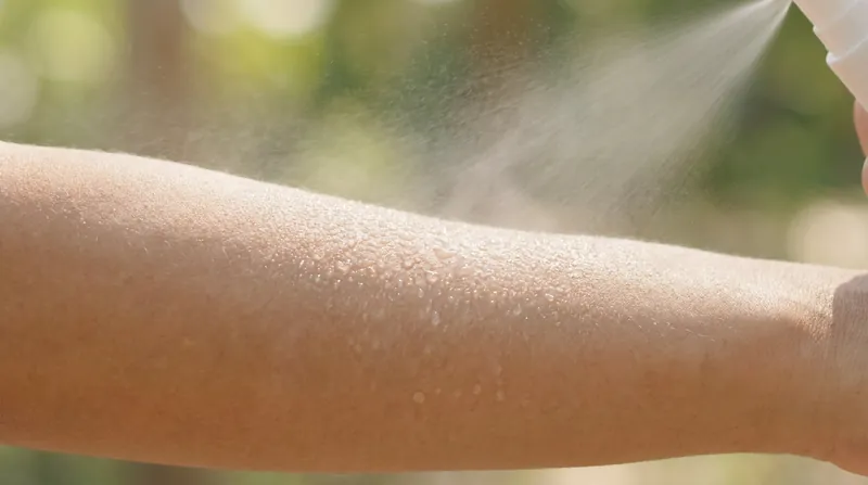 Because water evaporates slower than alcohol, new atomizers are designed to deliver an ultra-fine micro-mist to prevent beading on the skin.