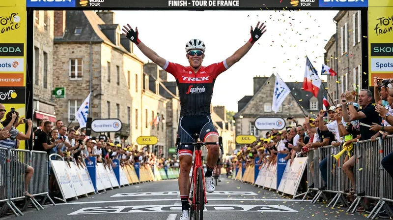 Mads Pedersen sprints to victory in Foix, securing the green jersey and capping off a tactical masterclass by Lidl-Trek.