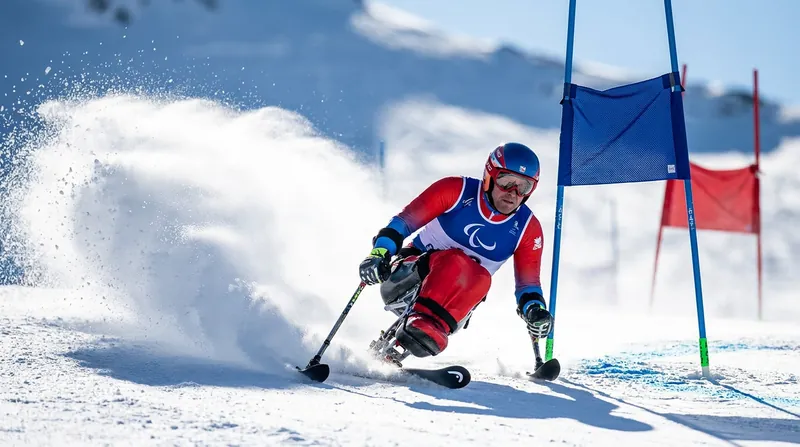 Australian Paralympian Michael Milton miraculously returned to snow just weeks after fracturing his femur.