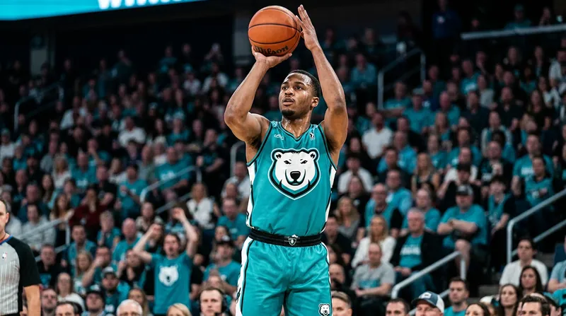 Teddy Allen leads the CEBL in scoring, averaging 29.3 points per game for the Sea Bears.