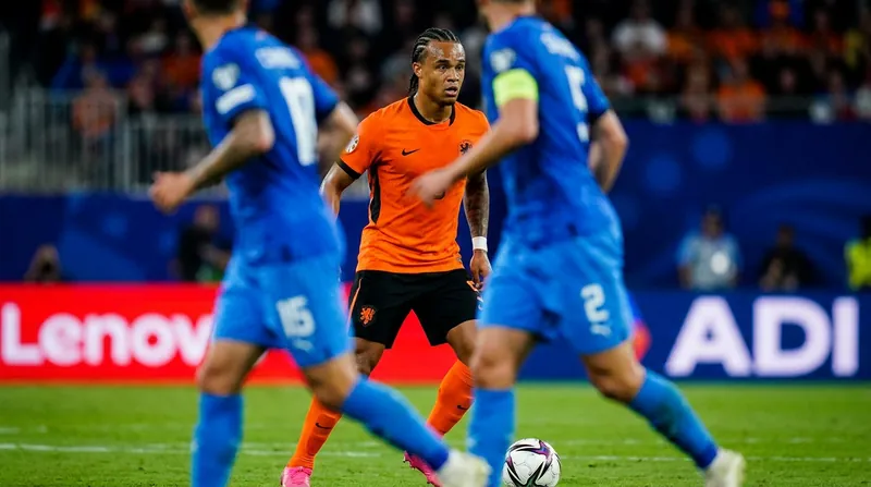 The Dutch midfield relies on elite ball-retention to escape high-pressing opponents.