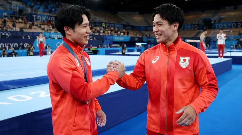 Oka Shinnosuke (left) and Hashimoto Daiki have pushed each other to unprecedented heights since the Paris 2024 Olympics.