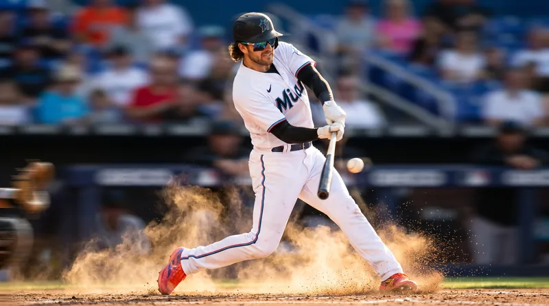 The Marlins' offense has come alive during their recent winning streak, led by power hitters Heriberto Hernandez and Griffin Conine.