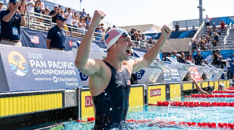 Luke Hobson set a massive global benchmark of 1:43.85 at the Pan Pacific Championships.