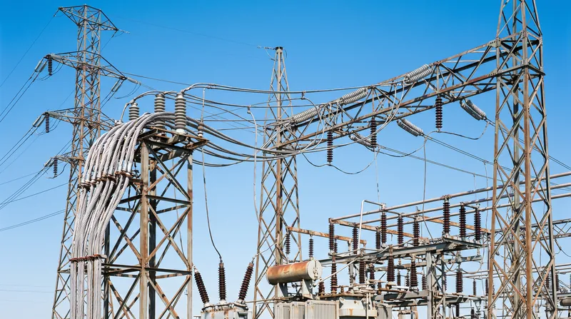 Upgrading transmission infrastructure remains a critical bottleneck for integrating new renewable capacity.