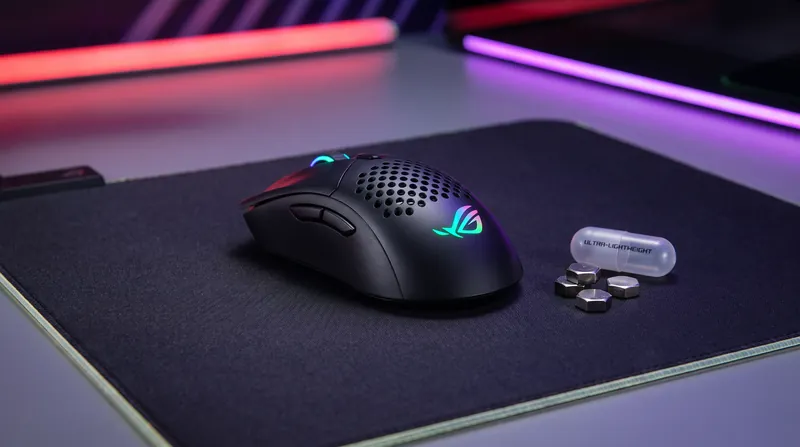The Gladius IV Ace weighs just 56 grams and features customizable stackable weights.