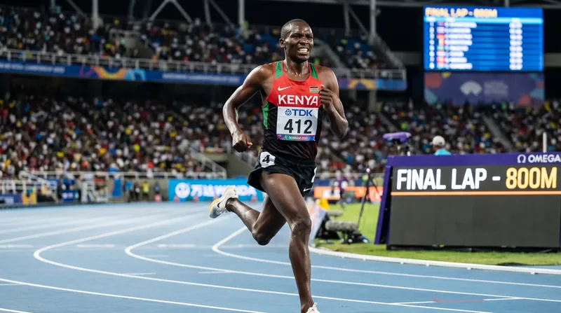 American Cole Hocker held off a stacked international field to win the men's 1500m.