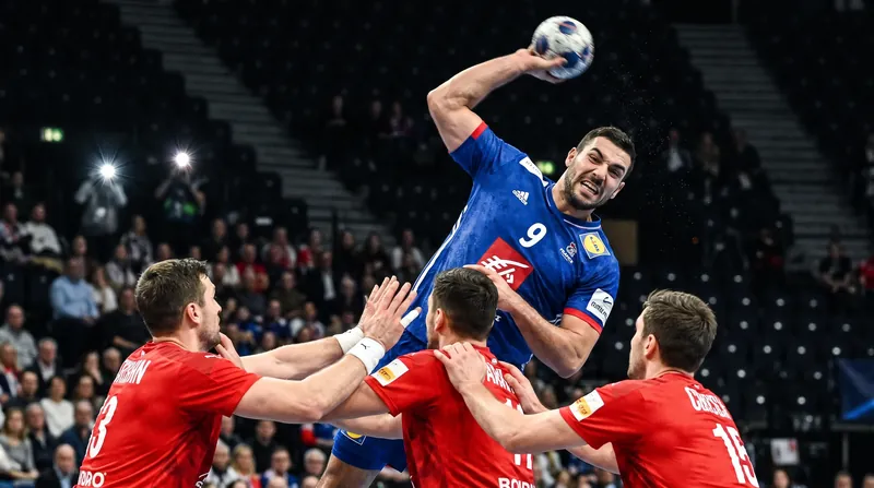Opening night features massive clashes, including Aalborg Håndbold taking on Paris Saint-Germain.