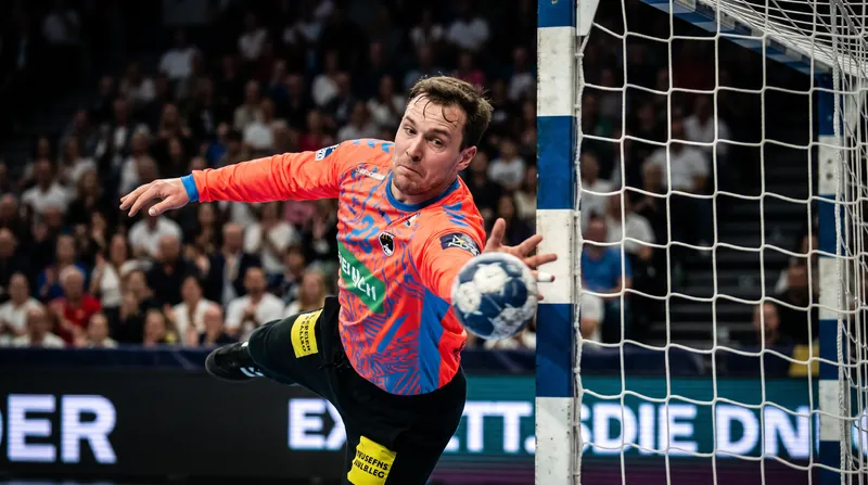 Elite goalkeeping, including a 14-save performance by Kiel's Andreas Wolff, defined the opening weekend.
