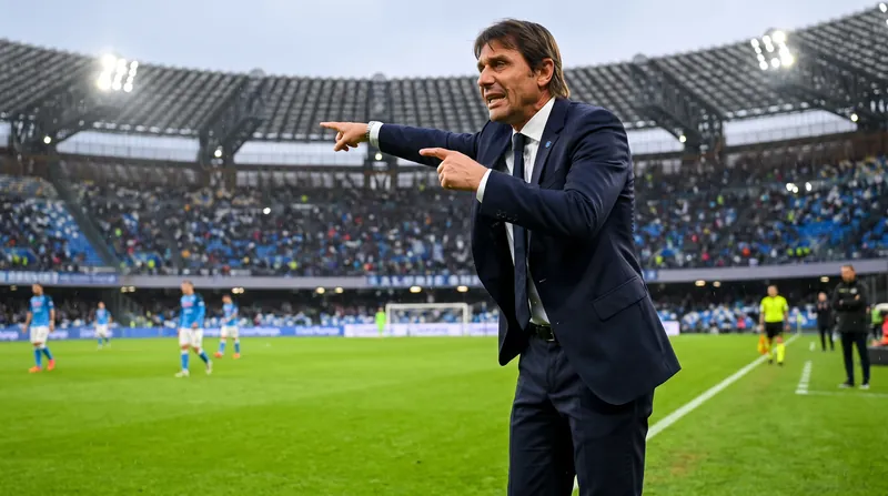 Napoli manager Antonio Conte will need to adjust his midfield rotation during McTominay's 30-day absence.