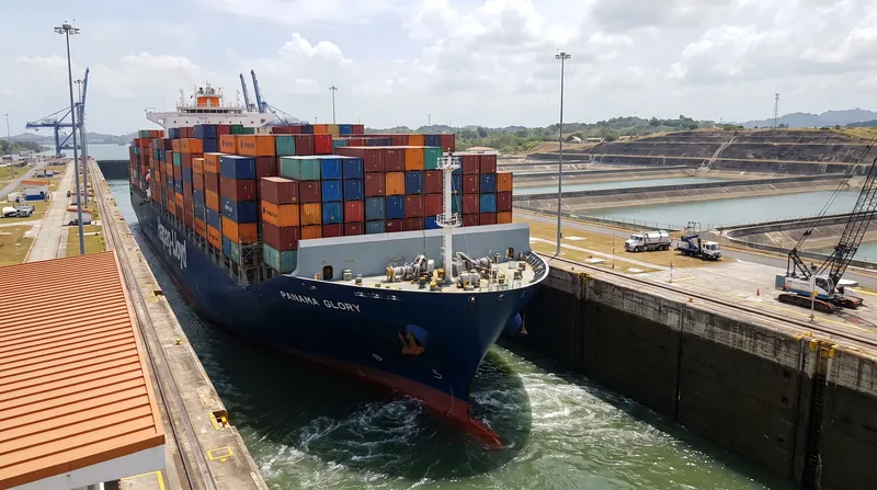 Denser saltwater settles at the bottom of the locks and is inadvertently recycled into Gatun Lake.