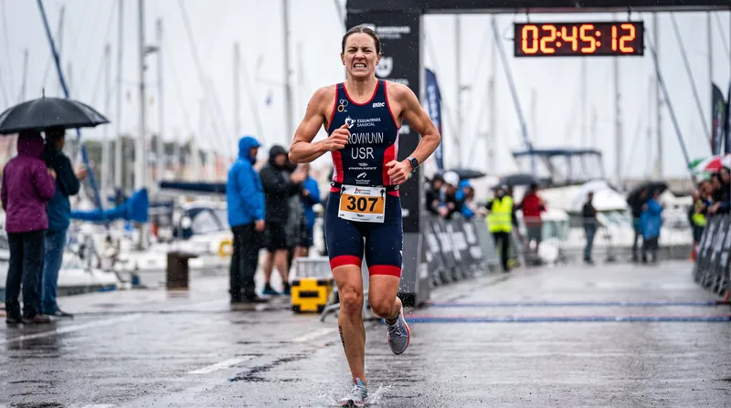 Cassandre Beaugrand unleashed her signature run speed to pull away from the chase group and maintain her undefeated 2026 record.