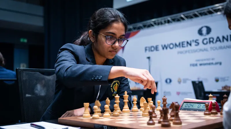 Divya Deshmukh makes her Global Chess League debut for the Alpine APL Pipers.