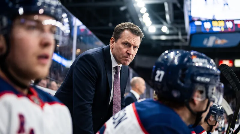 Fribourg-Gottéron head coach Roger Rönnberg was behind the bench for his 100th career Champions Hockey League game.