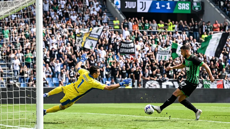 Juventus struggled to contain Sassuolo's counter-attacks in the closing stages of the match.