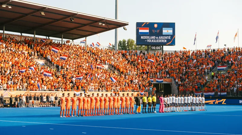 The Hoofdklasse returns to a unified Sunday schedule to maximize fan attendance and broadcast reach.