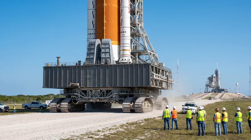 Heavy-lift vehicles like the Space Launch System can trade payload capacity to dynamically steer their azimuth, artificially widening the launch window.