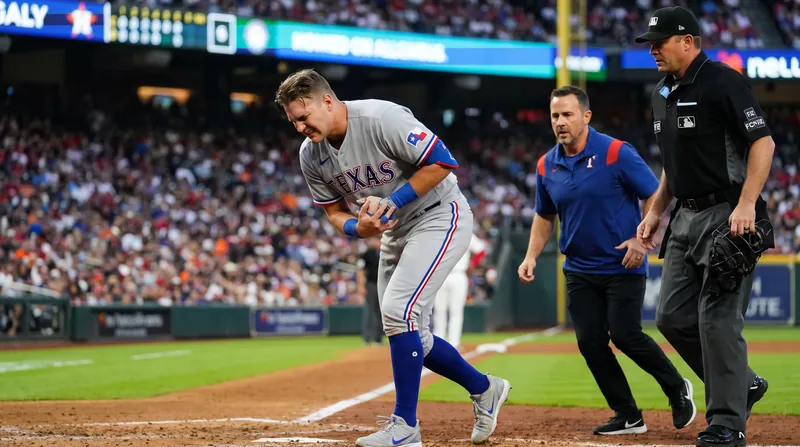 Josh Jung sustained a fractured right hand on Friday, dealing a severe blow to the Rangers' AL West title hopes.