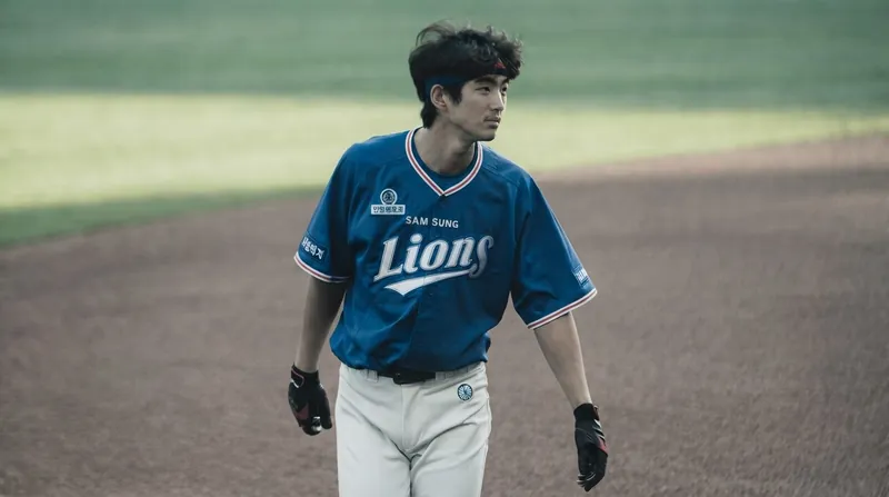 Samsung Lions star Koo Ja-wook suffered a rare hamstring tendon detachment on the basepaths.
