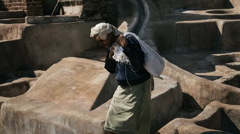 Heavy ground clashes and aerial bombardments continue to exacerbate Yemen's severe humanitarian crisis.