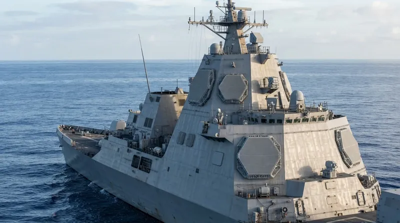 Illustration: Naval destroyers mount multiple flat AESA panels onto their superstructures to achieve continuous 360-degree coverage.
