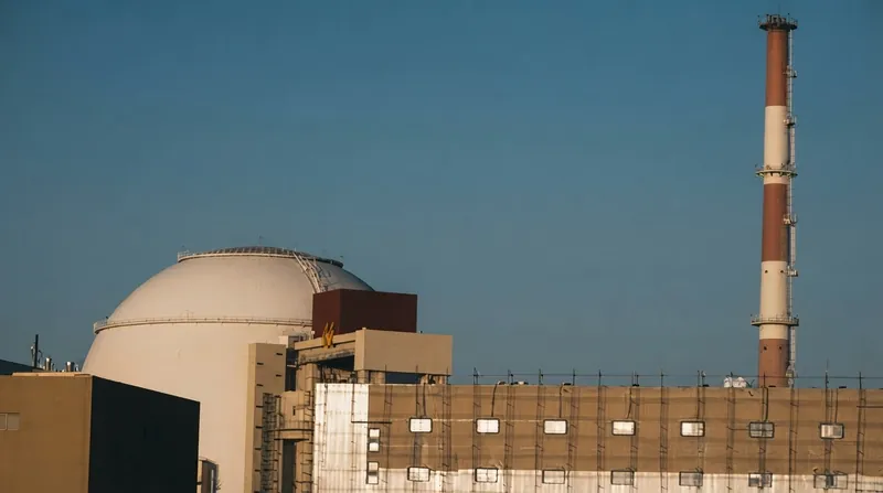 Russian specialists are gradually returning to Iran's Bushehr nuclear power plant as bilateral ties deepen.